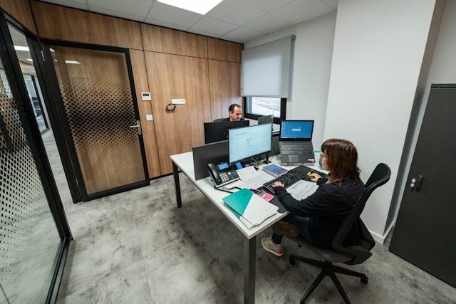 Apa Itu Virtual Office? Kantor Praktis untuk Startup