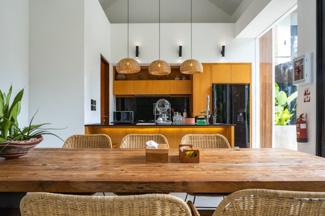 Kelebihan Rotan vs Kayu untuk Furniture Rumah, Apa Saja?